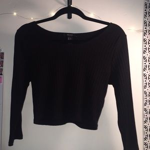 Forever 21 black knit cropped long sleeve shirt